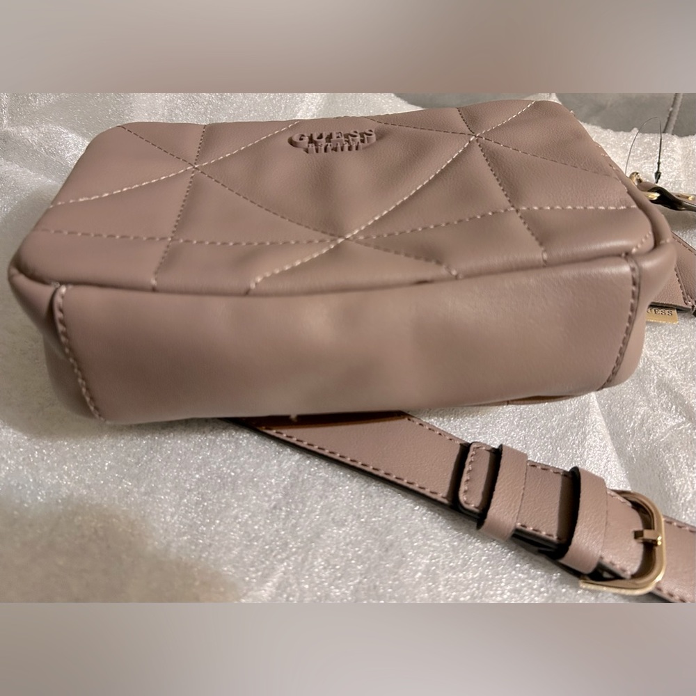 6. Pink Guess Crossbody-Excellent - Picture 6 of 10